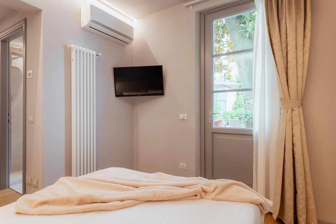 Bed and Breakfast Il Cortile Di Elisa & Our Flats Лукка Екстер'єр фото
